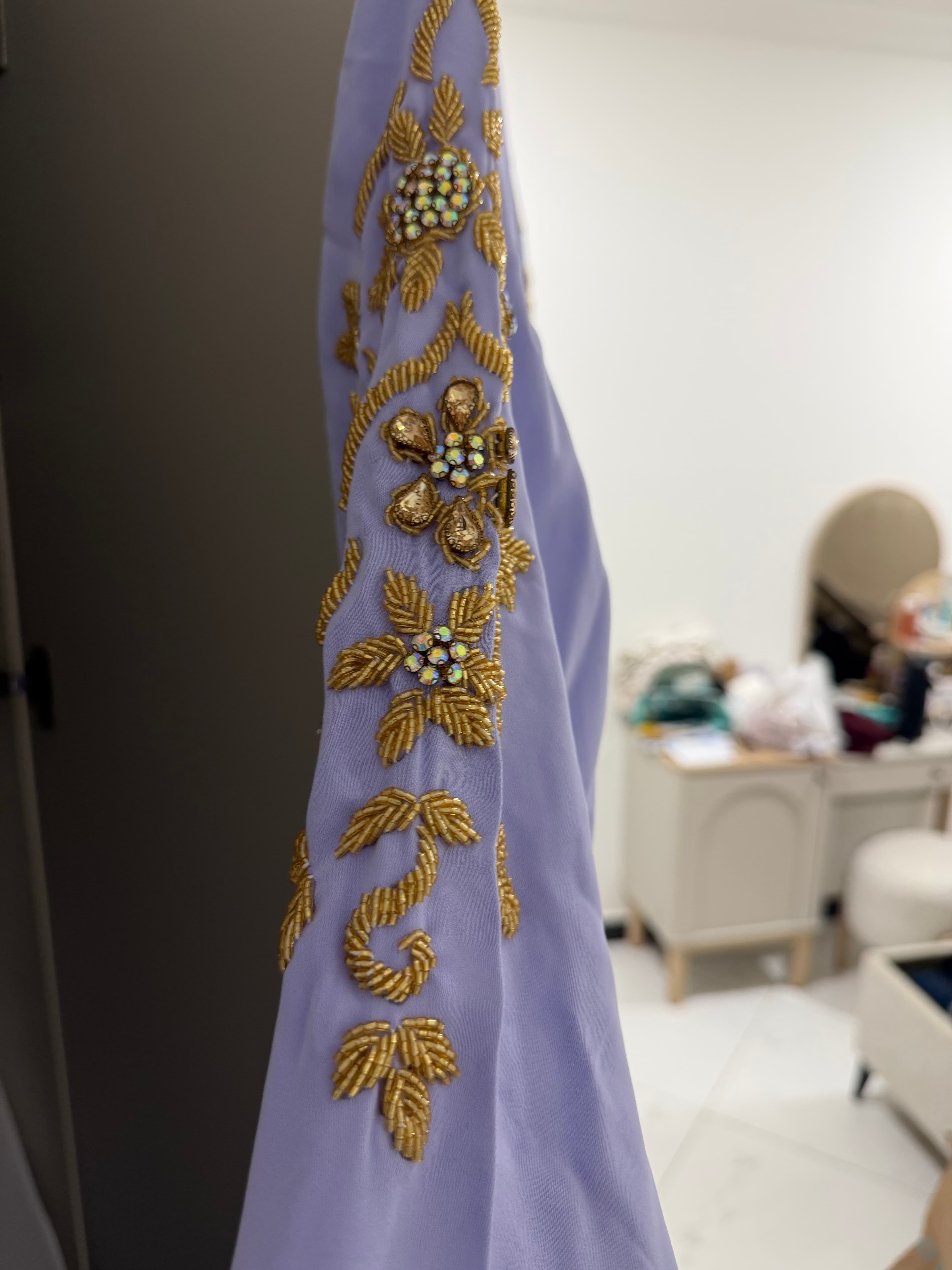 Caftan marocain neuf, broderies dorées, jamais porté