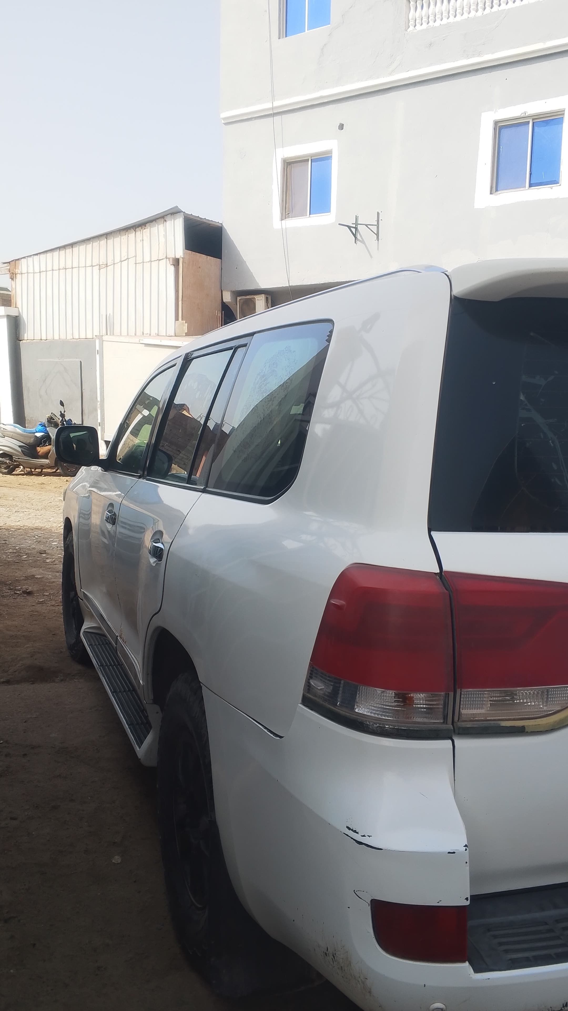 Toyota Land Cruiser V8 automatique, bon état
