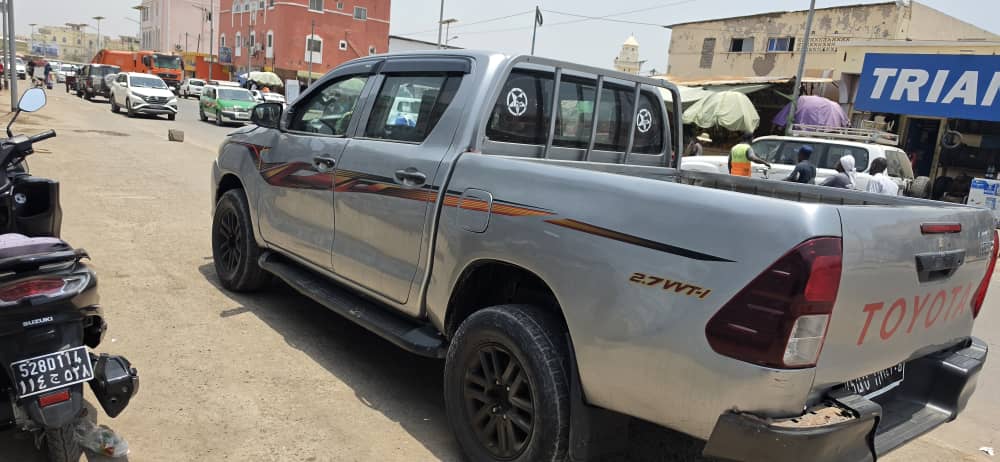 Toyota Hilux 2017, boîte manuelle, 205 000 km