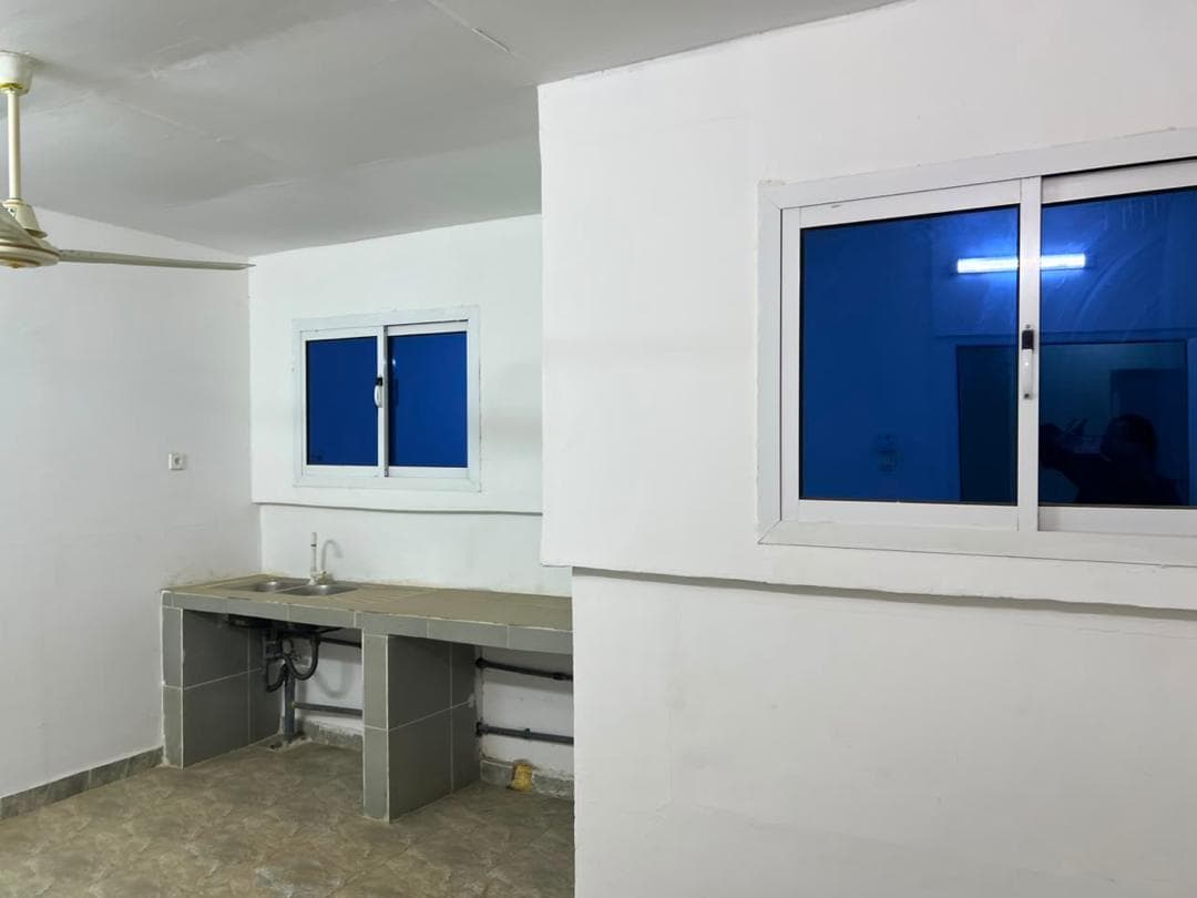 Appartement F2 spacieux avec double toilette