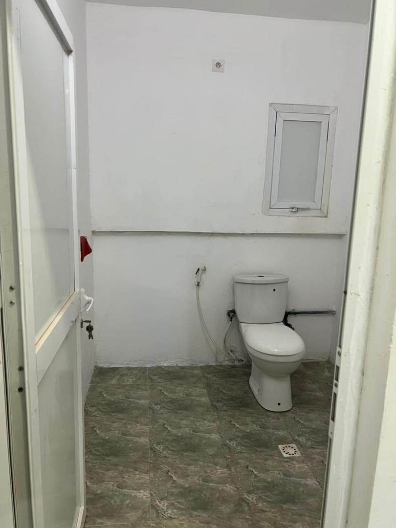 Appartement F2 spacieux avec double toilette