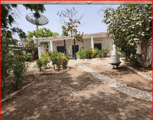 Lot immobilier à vendre : villa + 2 appartements, centre-ville