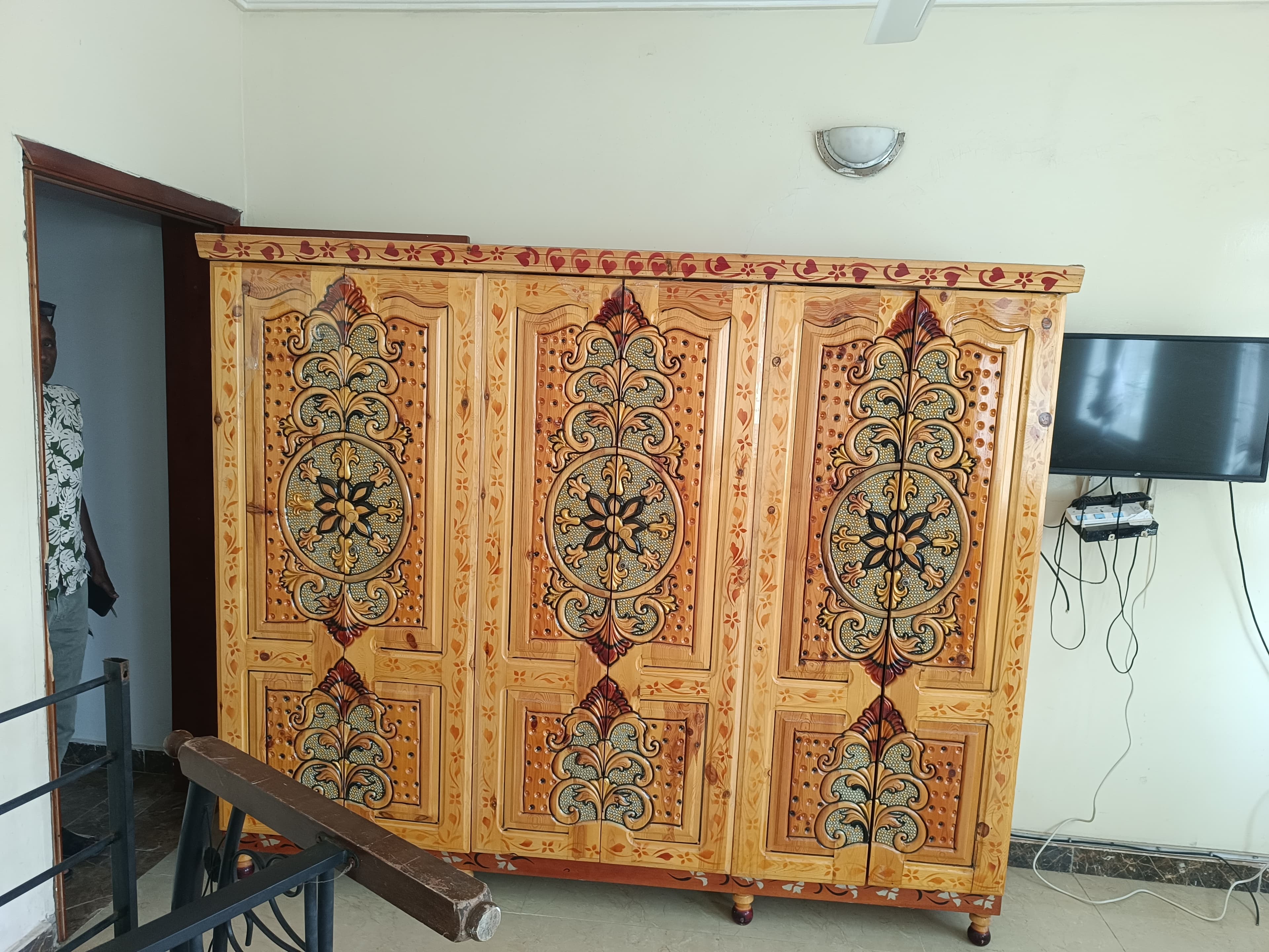 Ensemble chambre à coucher artisanal en bois sculpté