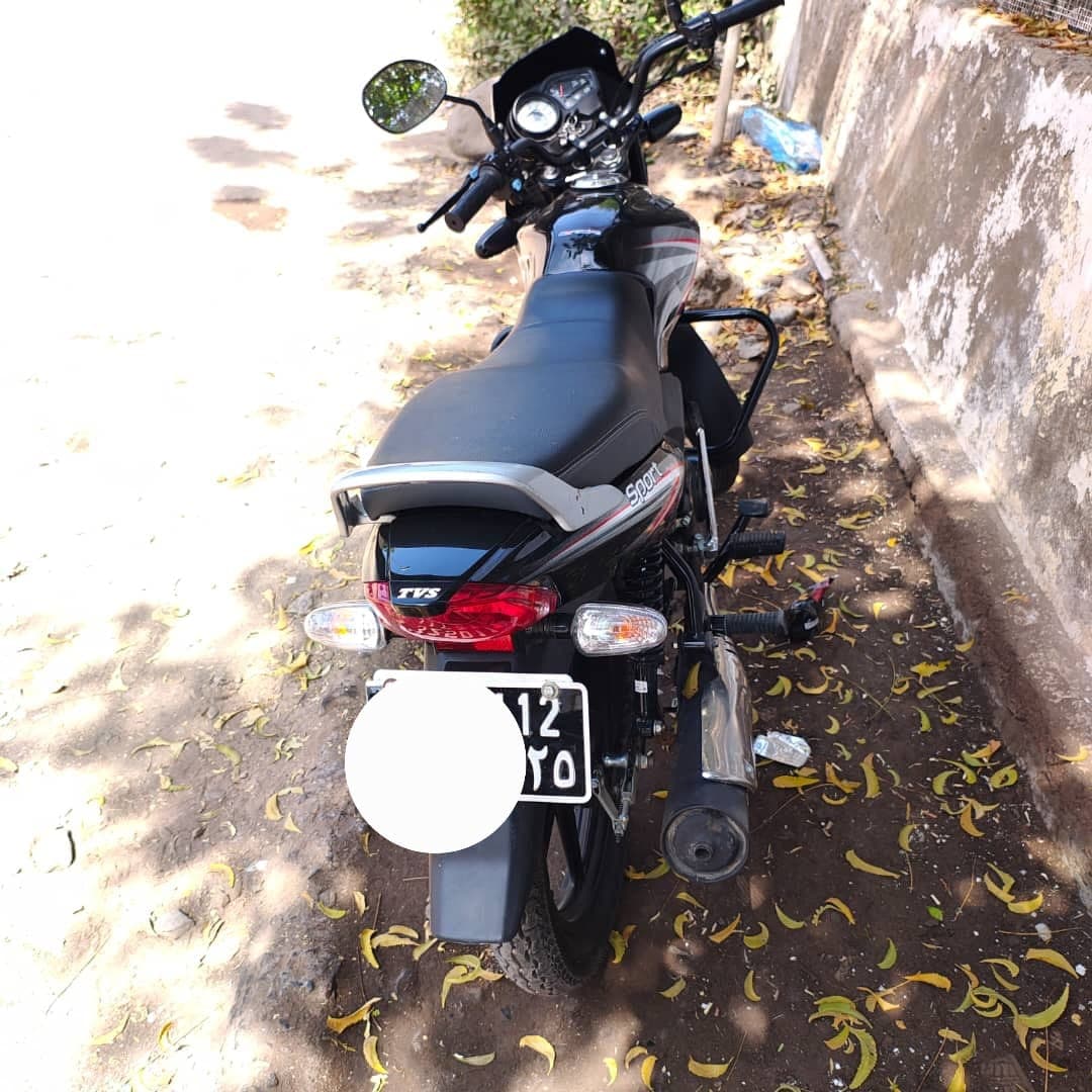 Moto TVS en excellent état à vendre